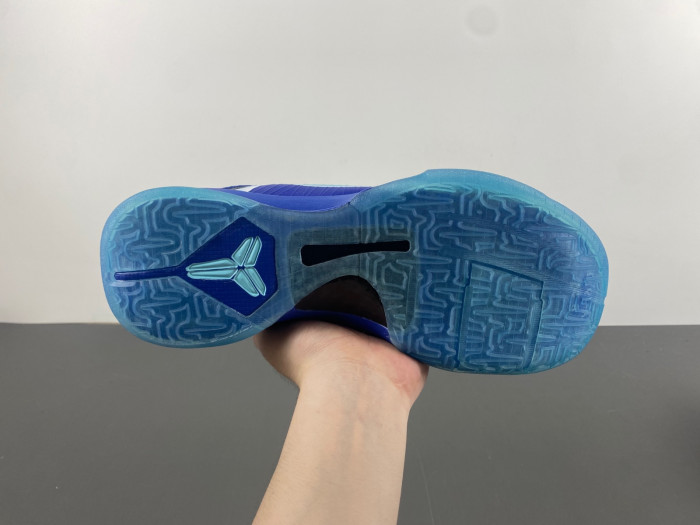 nike zoom kobe  hj4303-400