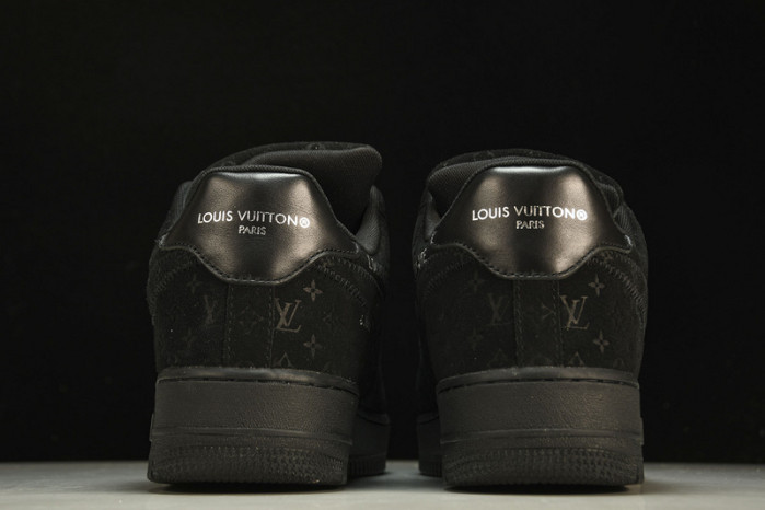 NIKE AIR FORCE 1 NAF-040