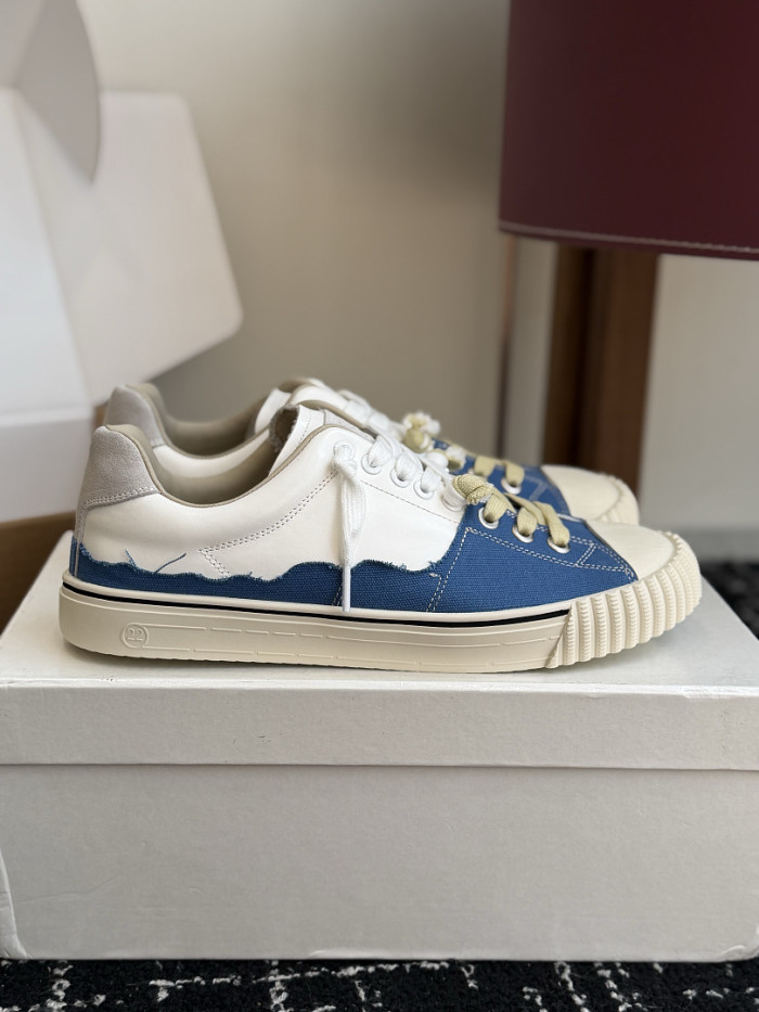 Ma*iso*n Mar*giela MNMA-0211