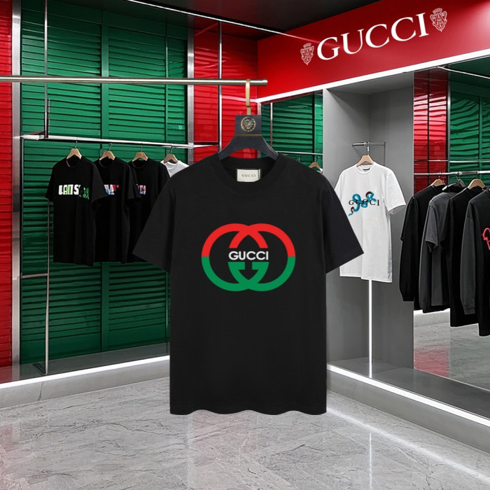 G*UCCI CLOTHES GICS-028