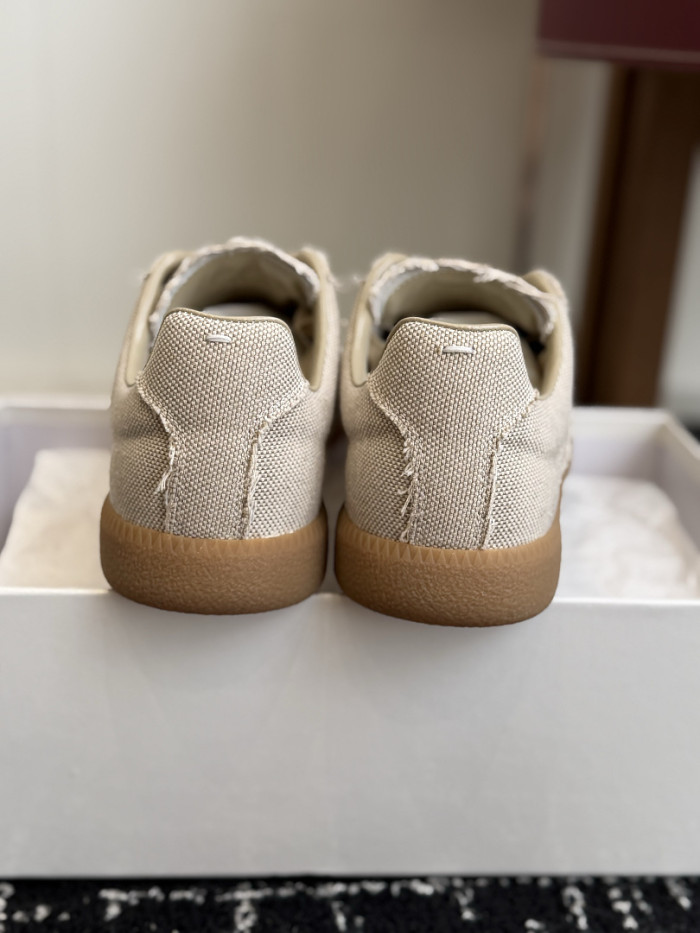 Ma*iso*n Mar*giela MNMA-0222