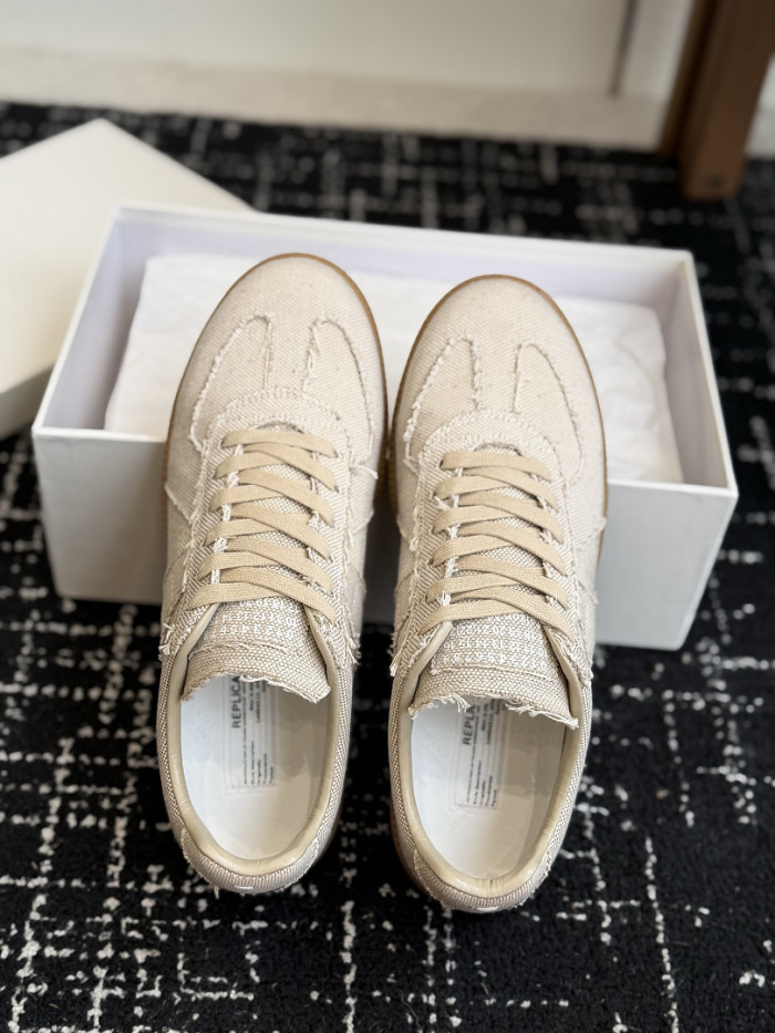 Ma*iso*n Mar*giela MNMA-0222