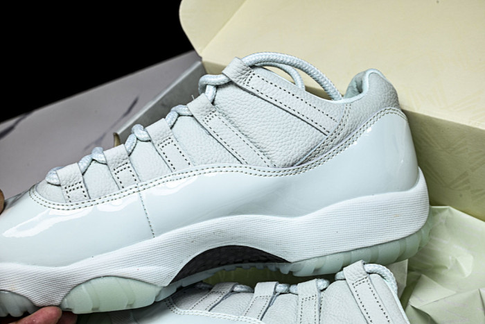 Air Jordan 11 Low IW1882-300