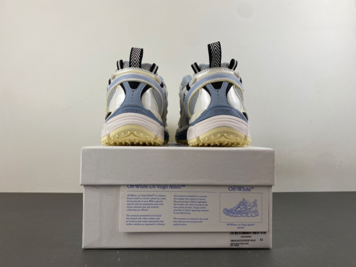 C/O​ SNEAKERS CO-064
