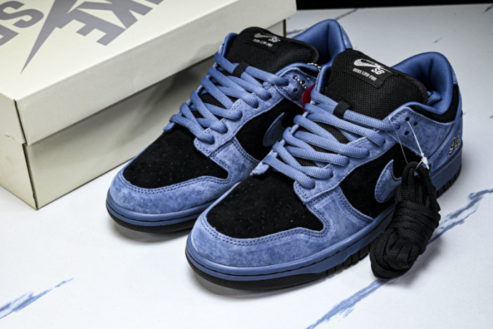 Nike SB Dunk Low 94 Ocean Fog HQ8487-400