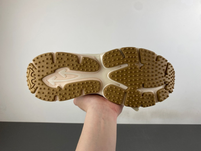 C/O​ SNEAKERS CO-061