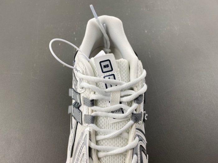 New Balance U190643N