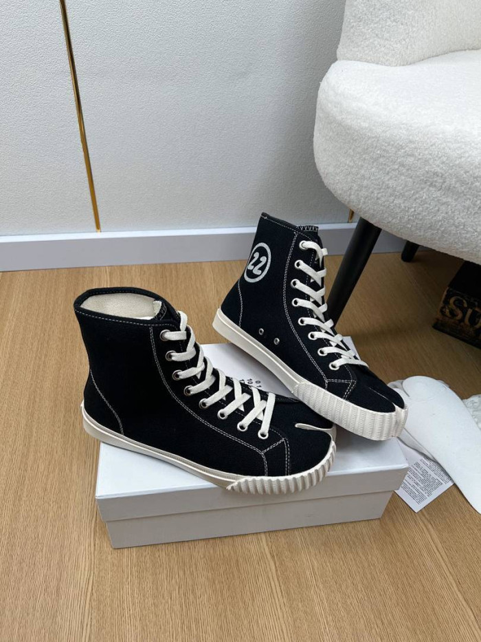 Ma*iso*n Mar*giela MAMA-0164