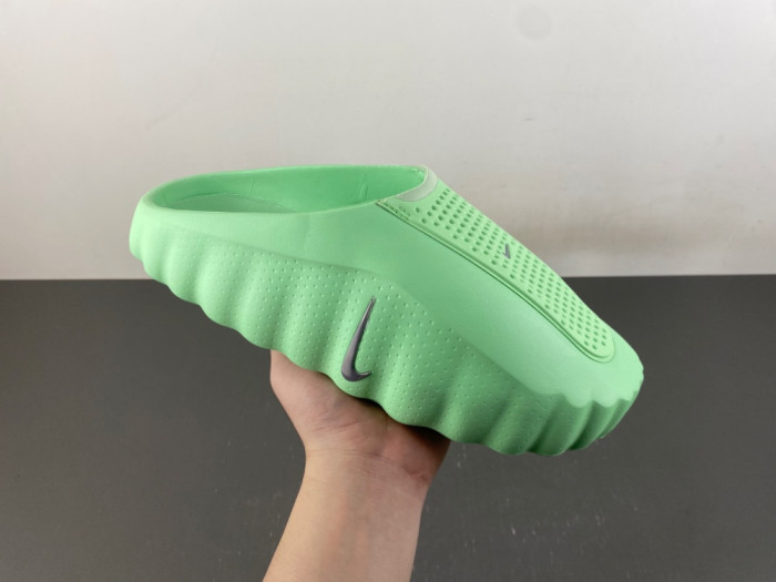 NIKE MIND 001 