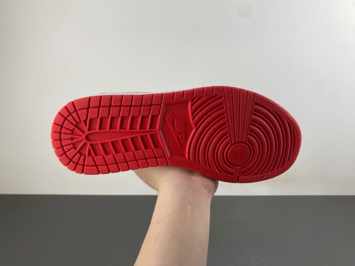 Travis Scott x Air Jordan 1 Low OG DM7866-904