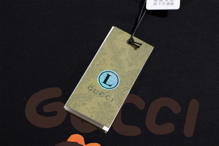 G*UCCI CLOTHES GICS-027