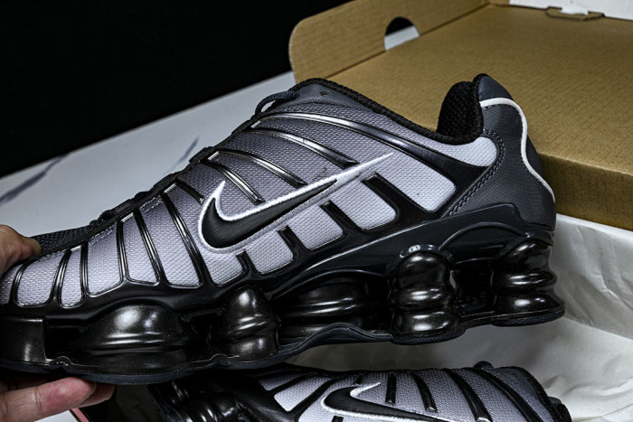Nike Kobe 6 Protro “3D Hollywood” IQ3902-002