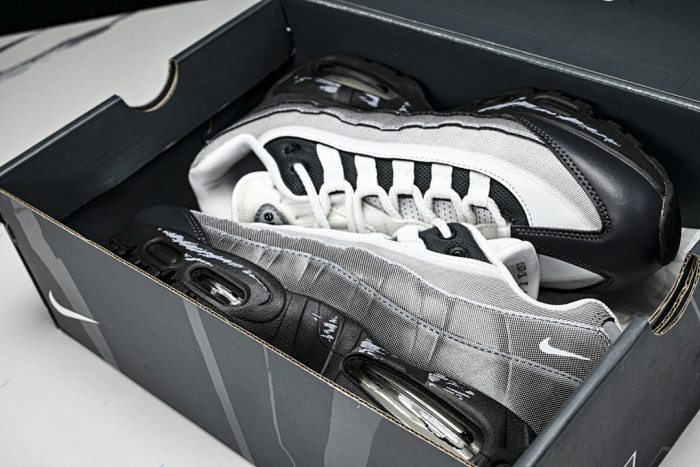 Nike Air Max 95 SP I17404-100