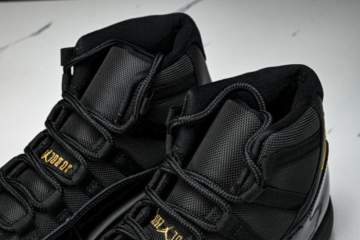 Air Jordan 11 Retro "Green Black" CT8012-037