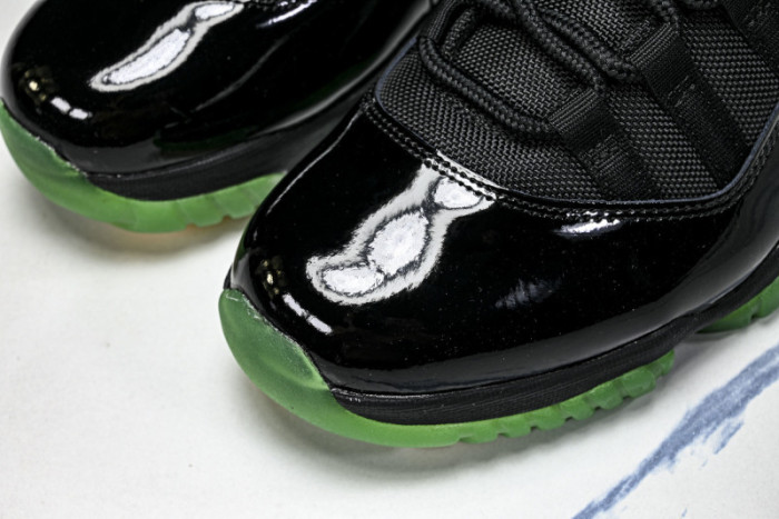 Air Jordan 11 Retro "Green Black" CT8012-037