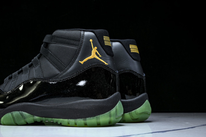 Air Jordan 11 Retro "Green Black" CT8012-037