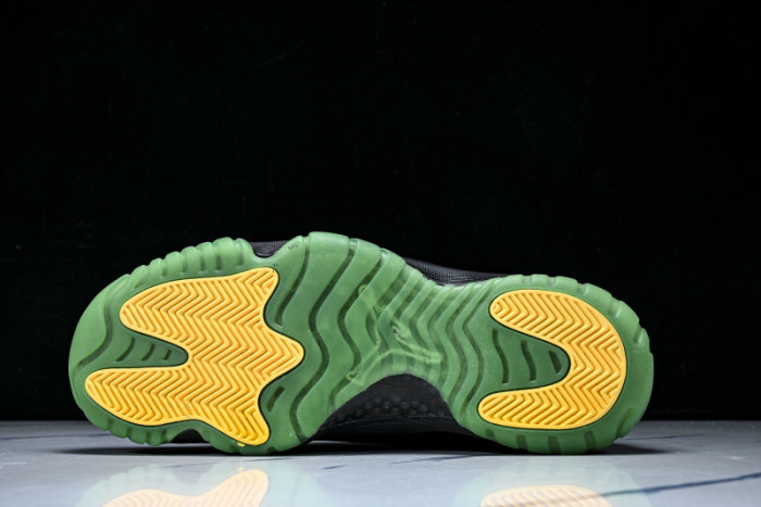 Air Jordan 11 Retro "Green Black" CT8012-037