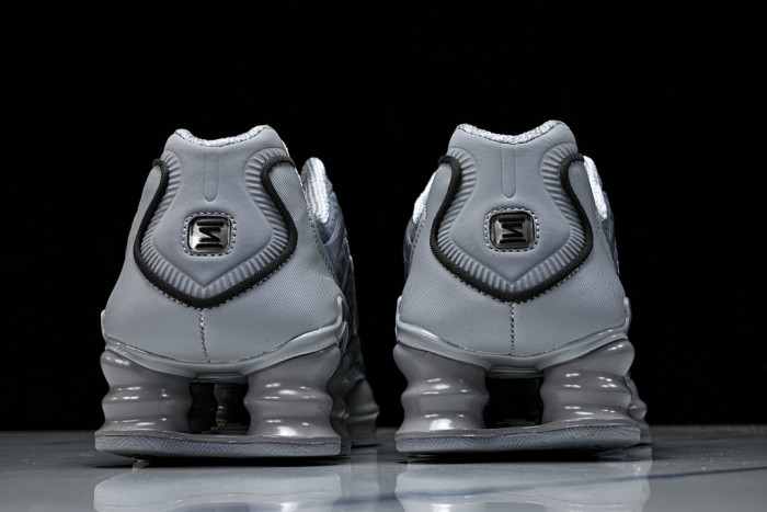 Nike Shox TL AV3595-015