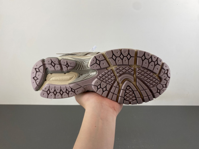 New Balance U19063VV