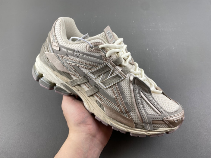 New Balance U19063VV