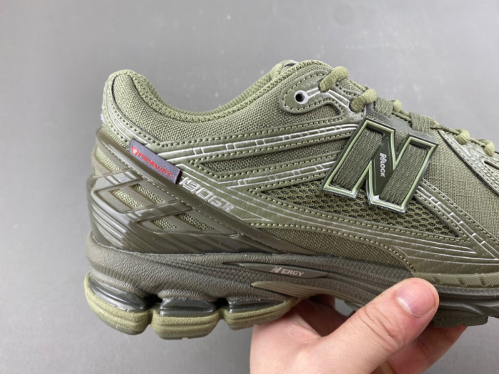New Balance 1906ROG