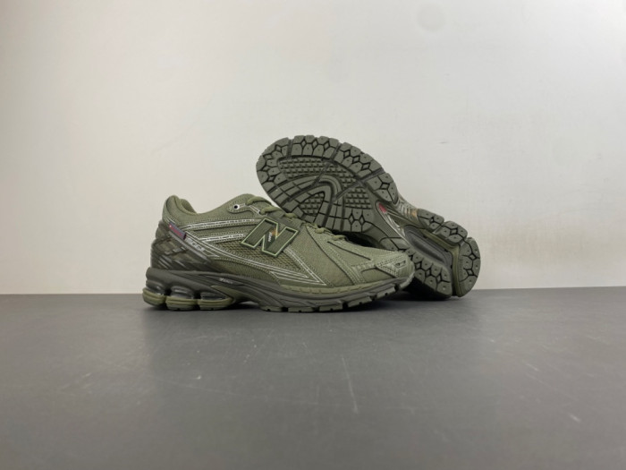 New Balance 1906ROG