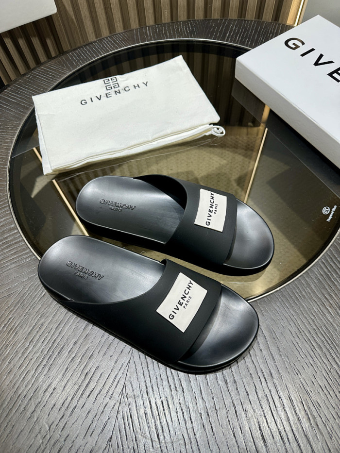 G*IVENCH*Y SLIDE GSE-001