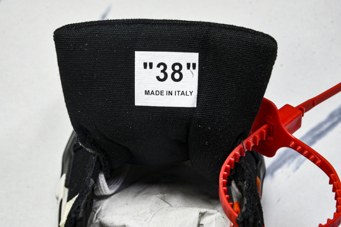 C/O SNEAKERS CO-032