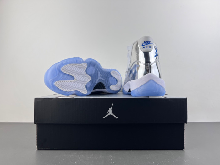 Air Jordan 11 Retro CT8012-140