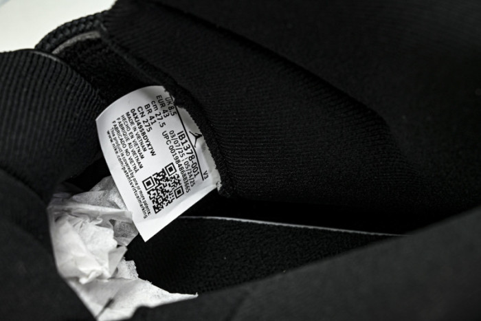 Air Jordan 11 Retro “Sneaker School” IB1378-001