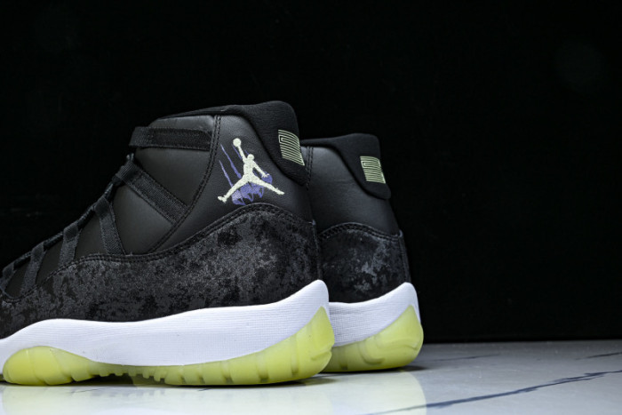 Air Jordan 11 Retro “Sneaker School” IB1378-001