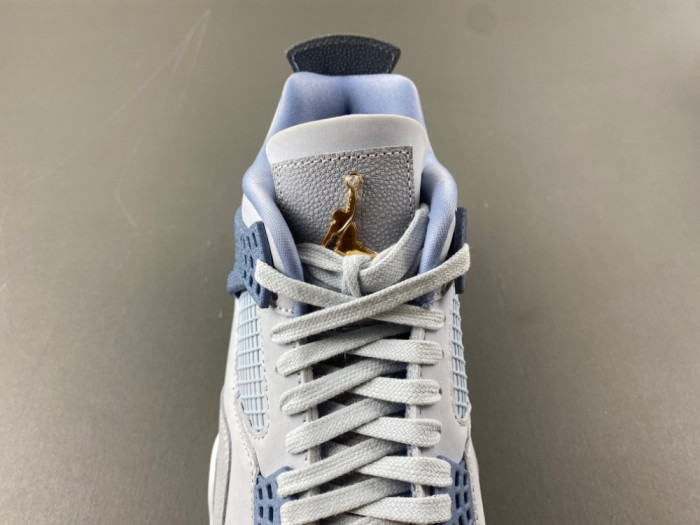 Jordan 4 UNC Tar Heels PE HV9204-407