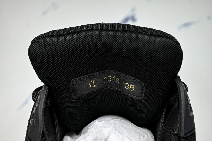 L*VT TRAINER MAXI LVSMS-007