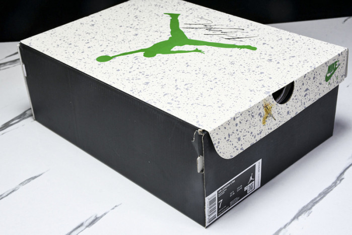 Air Jordan 4 “Remastered” FQ7939-003