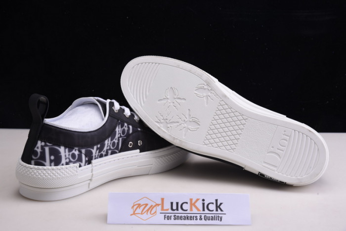 dr b23 low-top sneakers 0101