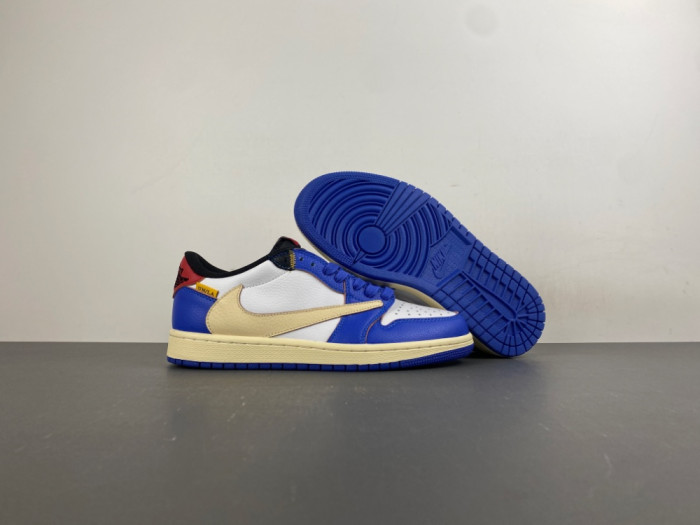 Travis Scott x Air Jordan 1 Low OG DM7888-111