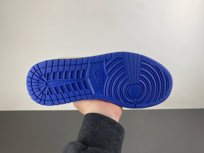 Travis Scott x Air Jordan 1 Low OG DM7888-111