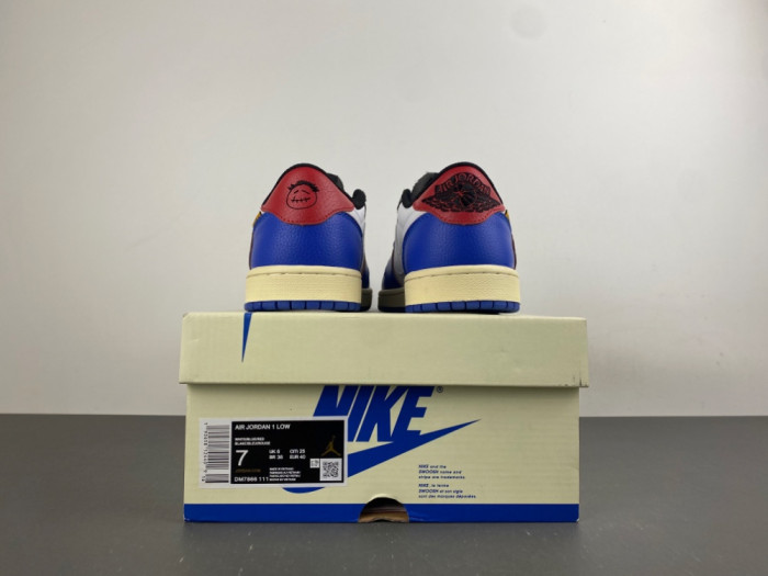 Travis Scott x Air Jordan 1 Low OG DM7888-111