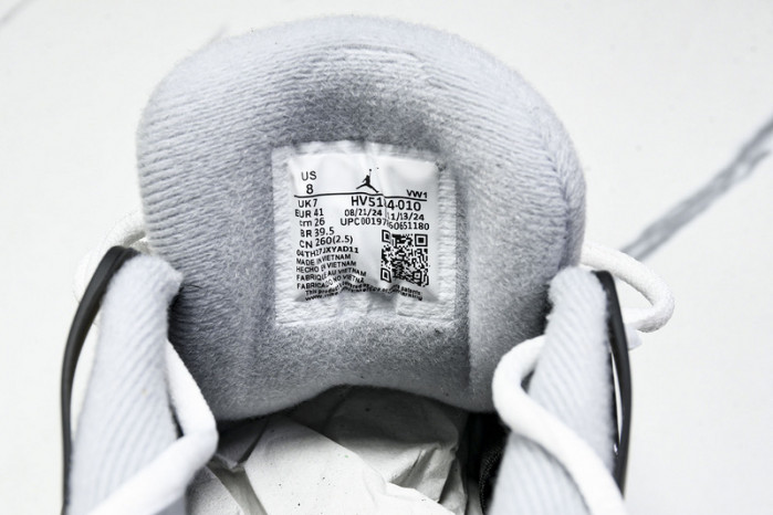 Air Jordan 4 “Remastered” HV5184-010