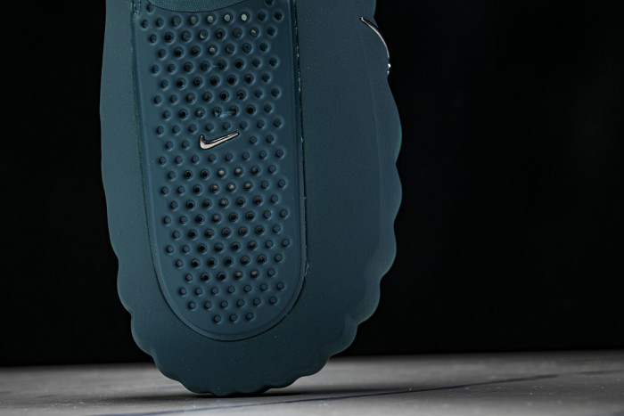 Nike Mind 001 