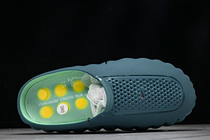 Nike Mind 001 