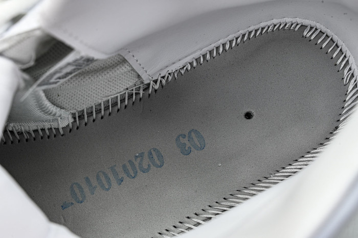 COMME des GARÇONS x Air Jordan 11 Pack Expected Fall IV7639-100