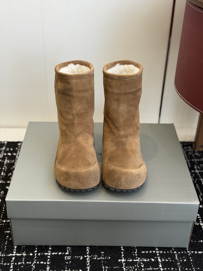 B*ALE*NGA BOOT BSB-052