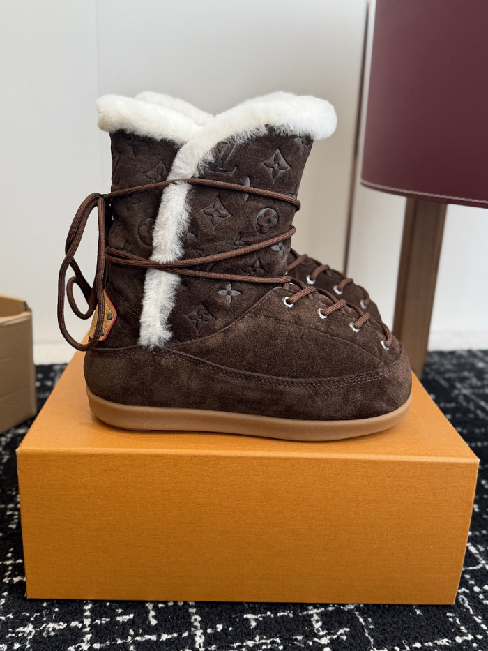 L**V**T* BOOTS LVTBS-066