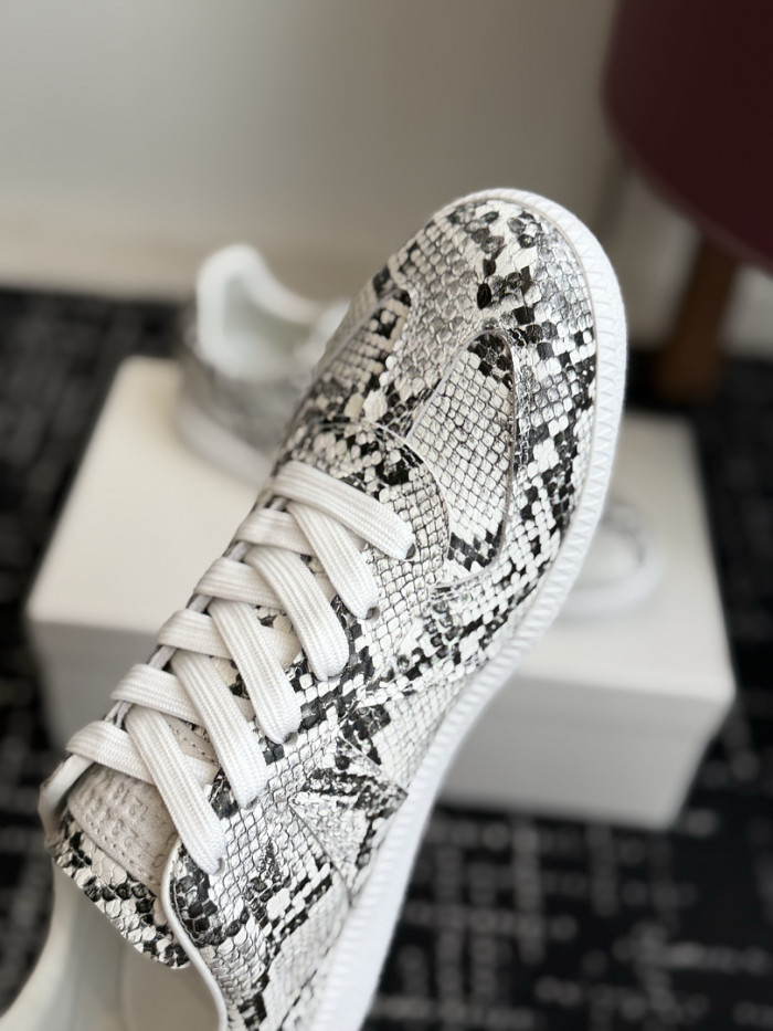 Ma*iso*n Mar*giela MNMA-0242
