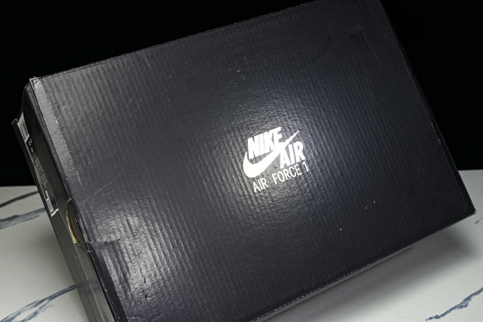 Nike Air Force 1 IO4489-400