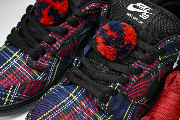 Nike Dunk Low Nardwuar II1493-600