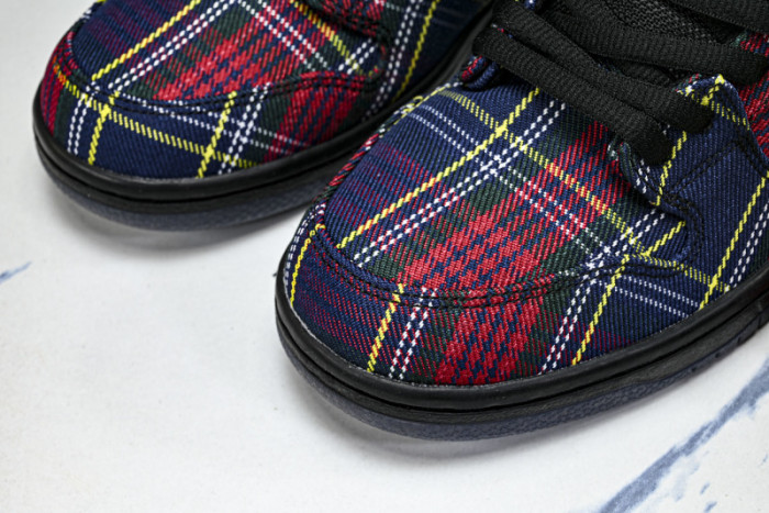 Nike Dunk Low Nardwuar II1493-600