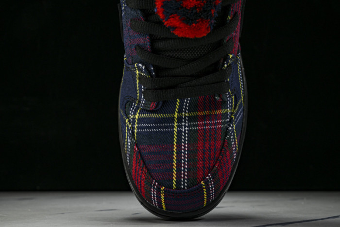 Nike Dunk Low Nardwuar II1493-600