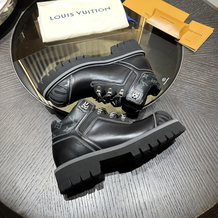 L**V**T* BOOTS LVTBS-063